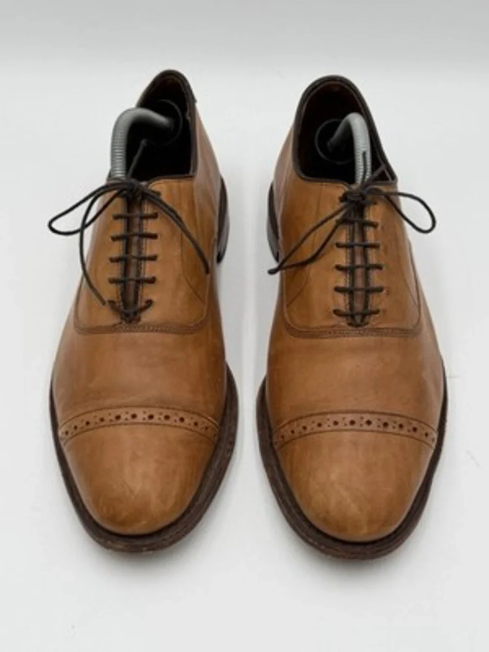 Allen Edmonds Fifth Avenue Men's Size 9 3E Leather Cap-Toe Oxfords  Walnut